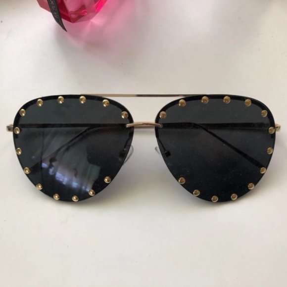Edgy Rivet Studded Black Aviator Sunglasses Oversized Rimless Pilot Sunglasses - Picture 4 of 7